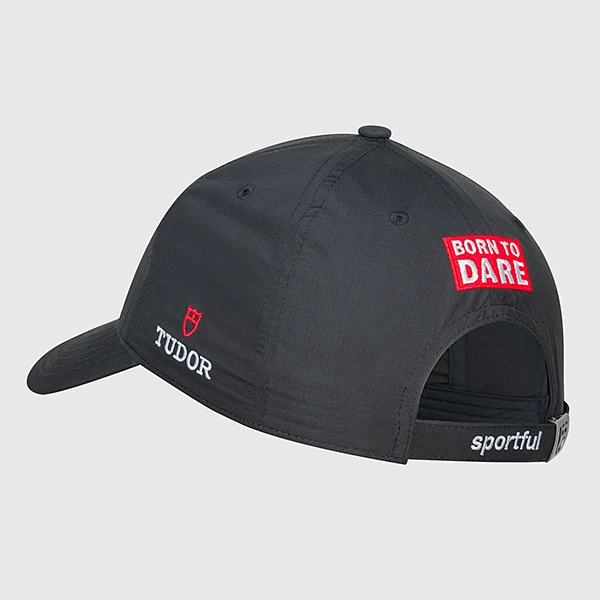 TUDOR Pro Cycling Team 2026 ポディウムキャップ