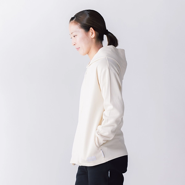 くまもと再春館製薬所バドミントンチーム公式 【イフミック加工】スウェットジップパーカー (オフホワイト)