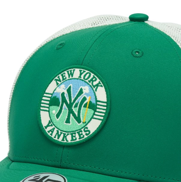 47 キャップ トラッカー エレベーテッド・グリーンズ ニューヨーク・ヤンキース (A-TRCBRPR-B-ELETT17YEI-KY)
