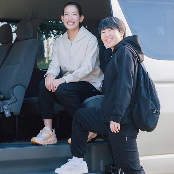 くまもと再春館製薬所バドミントンチーム公式 【イフミック加工】スウェットジップパーカー (オフホワイト)