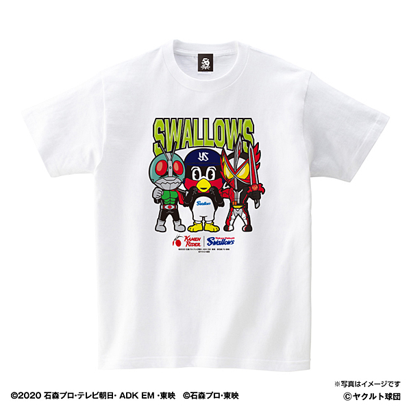 仮面ライダー 東京ヤクルトスワローズ Tシャツ 集合 アダルト ホワイト S Nocolor 野球 公式 J Sportsオンラインショップ サイクル 野球 サッカー ラグビーなど スポーツグッズ通販