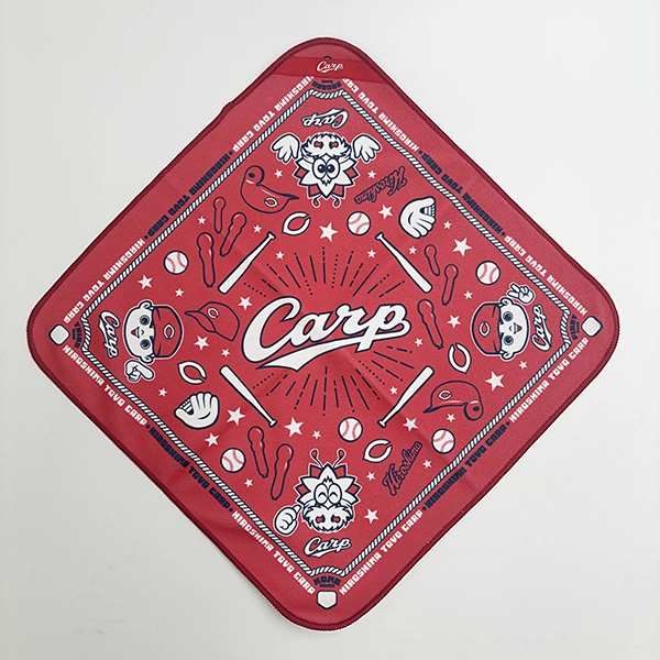 カープ ピタつくタオル